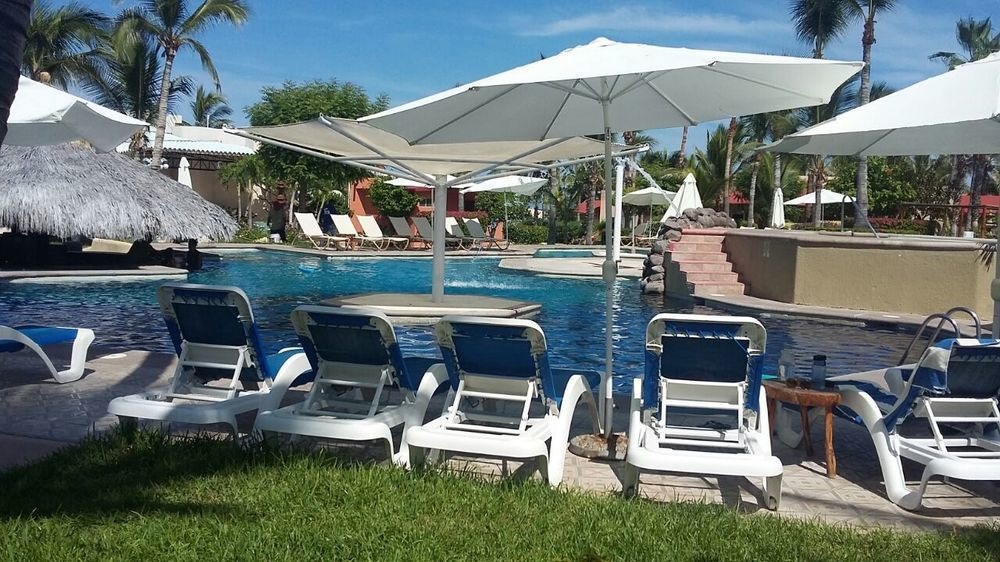 Buena Vista Oceanfront & Hot Springs Resort 雪松山 外观 照片